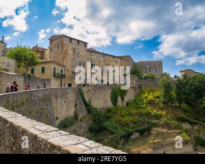 suvereto, toscana, strade d'estate Foto Stock