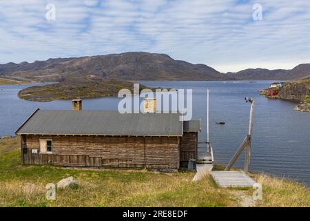 Lago a Qaqortoq, Groenlandia a luglio Foto Stock