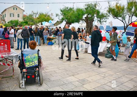 Kastela, Croazia – 20 maggio 2023. Il festival annuale del Bob che celebra i fagioli larghi o fave, noto come Bob in croato, a Kastel Kambelovac, Kastela Foto Stock