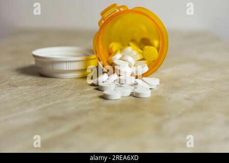 Acetaminofene 500 mg compresse con flacone di arancia Foto Stock