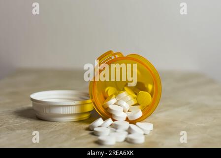 Acetaminofene 500 mg compresse con flacone di arancia Foto Stock