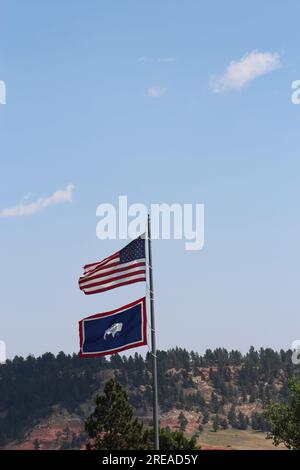 Bandiere che volano in Wyoming Foto Stock