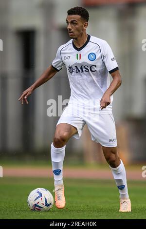 Karim Zedadka dell'SSC Napoli durante la partita di calcio amichevole pre-stagionale tra SSC Napoli e SPAL. Il match terminò con 1-1 pareggi. Foto Stock