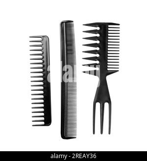 Set di pettini per capelli in plastica isolati su bianco Foto Stock