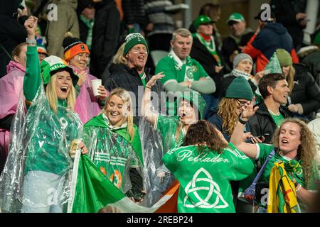 Perth, Aus. 26 luglio 2023. Perth, Australia, 26 luglio 2023: Tifosi irlandesi durante la partita di calcio del gruppo B della Coppa del mondo femminile 2023 tra Canada e Repubblica d'Irlanda al Perth Rectangular Stadium (HBF Park) di Perth, Australia. (NOE Llamas/SPP) credito: SPP Sport Press Photo. /Alamy Live News Foto Stock