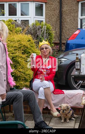 Streetparties per la Regina Elisabetta II del Giubileo di platino nelle strade dell'erpice Foto Stock