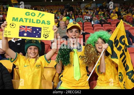 I tifosi arrivano durante la partita del gruppo B della Coppa del mondo femminile FIFA 2023 Australia Women vs Nigeria Women al Suncorp Stadium, Brisbane, Australia, il 27 luglio 2023 (foto di Patrick Hoelscher/News Images) in, il 27/7/2023. (Foto di Patrick Hoelscher/News Images/Sipa USA) credito: SIPA USA/Alamy Live News Foto Stock