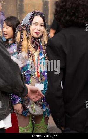 Studente di moda al Royal College of Art Summer Show 2023. Foto Stock