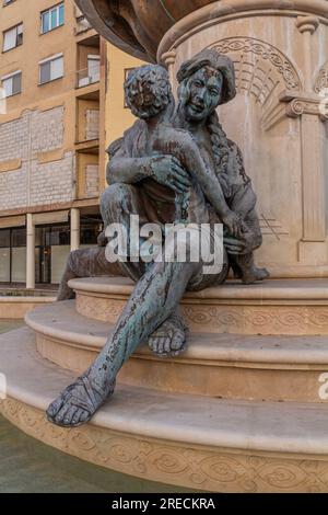 SKOPJE, MACEDONIA DEL NORD - 9 AGOSTO 2019: Dettaglio della Fontana delle madri di Macedonia a Skopje, Macedonia del Nord Foto Stock