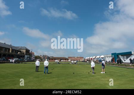 Partita di bocce sul lungomare di Great Yarmouth, Inghilterra Foto Stock