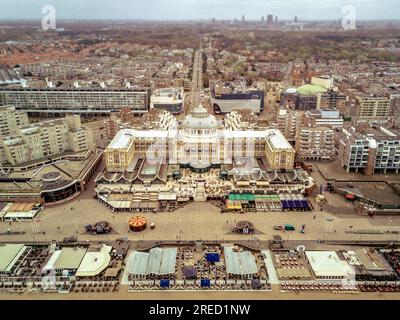 Aereo del famoso hotel Kurhaus con l'Aia sullo sfondo. Foto Stock