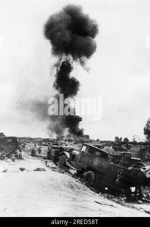 Distrusse l'equipaggiamento da guerra russo durante la battaglia di Kessel vicino a Kiev. Foto: Herber [traduzione automatica] Foto Stock