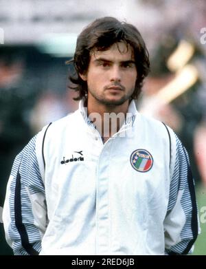 Campionato europeo di calcio 1988 / partita di apertura BR Germania - Italia a Düsseldorf 1:1 su 10.06.1988 / Giuseppe Giannini (ITA) [traduzione automatica] Foto Stock