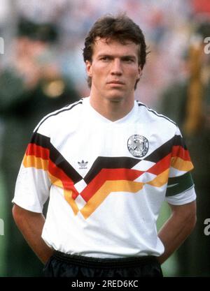 Campionato europeo di calcio 1988 / partita di apertura BR Germania - Italia a Düsseldorf 1:1 su 10.06.1988 / Lothar Matthaeus (GER) [traduzione automatica] Foto Stock