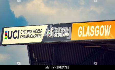 I loghi dei campionati del mondo di ciclismo UCI e i paraphernalia appaiono nello stadio Knightswood Bnx Foto Stock