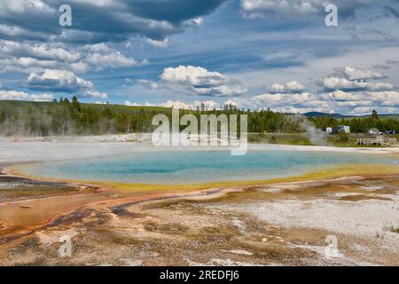 Rainbow Pool, Black Sand Basin, Yellowstone National Park, Wyoming, Stati Uniti d'America Foto Stock