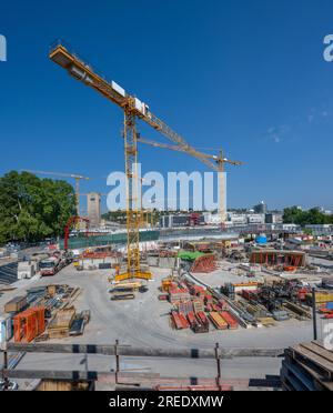 Gru, cantiere di grandi dimensioni, terreno di Stoccarda-21, Stoccarda, Baden-Wuerttemberg, Germania, Europa Foto Stock