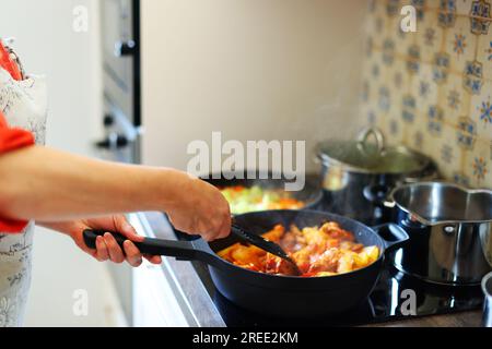 Miscelazione di verdure in tegame primo piano Foto Stock