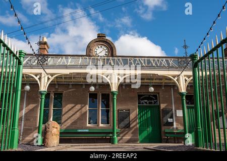 La restaurata stazione ferroviaria di Brechin Caledonian, Brechin, Angus, Scozia. Foto Stock