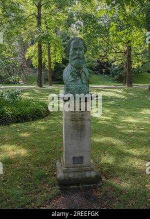 Busto dello scrittore russo Ivan Turgenev nel parco lungo lichtentaler allee, Baden-Baden, Baden-Wuerttemberg, Germania Foto Stock