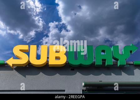 Logo aziendale della catena alimentare Subway, Baden-Wuerttemberg, Germania Foto Stock