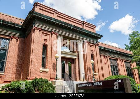 Athens Georgia, campus della University of Georgia, North Campus Quad, edificio amministrativo, esterno, ingresso anteriore, edificio amministrativo, South Foto Stock