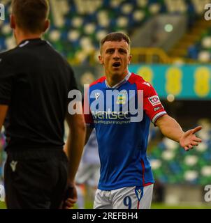 Linfield giocatore Joel Cooper - Linfield vs Pogoń Szczecin, UEFA Europa Conference League, giovedì 27 luglio 2023, Windsor Park Belfast Foto Stock