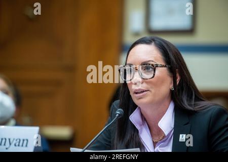 Washington, Vereinigte Staaten. 27 luglio 2023. Prima libertà Senior Counsel Danielle Runyan appare davanti a un House Select SubCommittee on the Coronavirus Pandemic Hearing âBecause i Said so: Examining the Science and Impact of Covid-19 Vaccine Mandatesâ nel Rayburn House Office Building a Washington, DC, giovedì 27 luglio 2023. Credito: Rod Lamkey/CNP/dpa/Alamy Live News Foto Stock