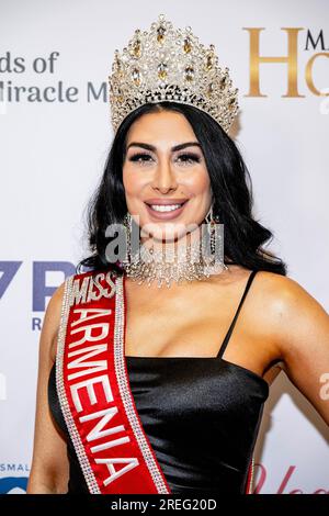 Miss Armenia 2023 Michelle Beach partecipa al Mega Mix Expo Health and Beauty all'Hilton Los Angeles San Gabriel, Los Angeles, CA 27 luglio 2023 Foto Stock