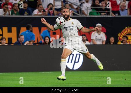 Il difensore del Real Madrid Daniel Carvajal (2) controlla il possesso durante il Soccer Champions Tour contro il Manchester United, mercoledì 26 luglio 2023, all'indirizzo Foto Stock