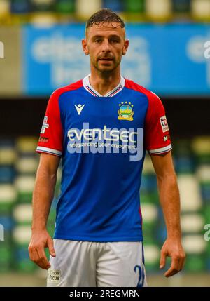 Linfield giocatore Matthew Fitzpatrick - Linfield vs Pogoń Szczecin, UEFA Europa Conference League, giovedì 27 luglio 2023, Windsor Park Belfast Foto Stock