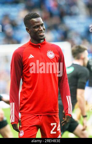 Ossenyou Ba, che gioca per l'Olympiacos FC, fotografato durante una sessione di allenamento all'Ibrox Stadium, Glasgow, Regno Unito Foto Stock