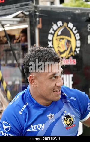 Exeter, Regno Unito. 28 luglio. Exeter Chiefs fuori dalla Cattedrale di Exeter. Crediti: Julian Kemp/Alamy Live News Foto Stock