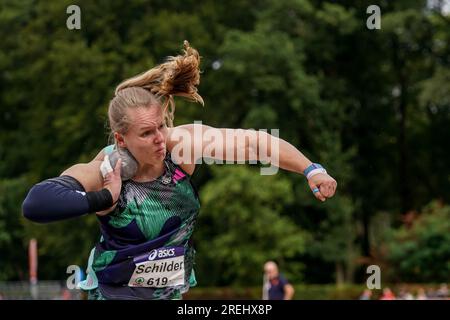 BREDA, PAESI BASSI - LUGLIO 28: Jessica Schilder di AV Hera gareggia sulle donne - Shot-put durante i Campionati nazionali olandesi di atletica leggera il 28 luglio 2023 a Breda, Paesi Bassi (foto di Andre Weening/Orange Pictures) credito: Orange Pics BV/Alamy Live News Foto Stock