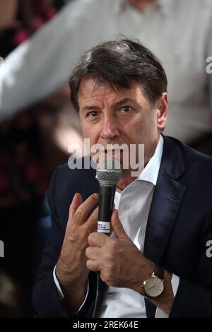 Giuseppe Conte a Venafro per sostenere il candidato Roberto Gravina. Venafro, Italia. 21 giugno 2023 Foto Stock