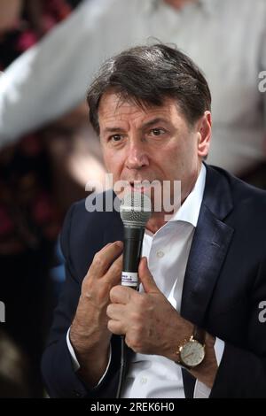 Giuseppe Conte a Venafro per sostenere il candidato Roberto Gravina. Venafro, Italia. 21 giugno 2023 Foto Stock