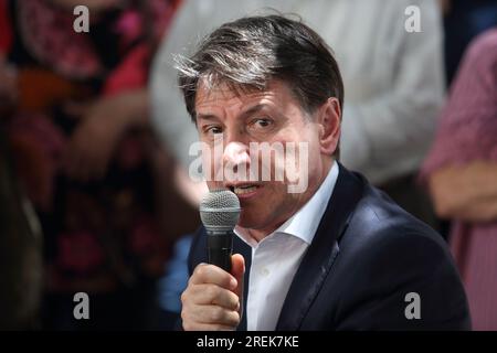 Giuseppe Conte a Venafro per sostenere il candidato Roberto Gravina. Venafro, Italia. 21 giugno 2023 Foto Stock