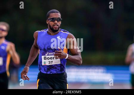 BREDA, PAESI BASSI - LUGLIO 28: Isayah Boers di Rotterdam Atletiek che gareggia su uomini - 400 metri semifinale durante i Campionati nazionali olandesi di atletica leggera il 28 luglio 2023 a Breda, Paesi Bassi (foto di Andre Weening/Orange Pictures) credito: Orange Pics BV/Alamy Live News Foto Stock