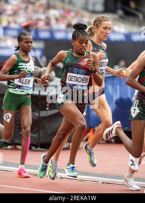 Senayet Getachew dell'Etiopia gareggia nei 5000m femminili al Wanda Diamond League London Event, London Stadium il 23 luglio 2023. Foto di G Foto Stock