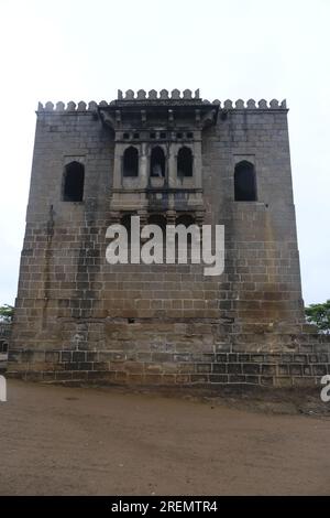 Il forte di Shivneri è una fortificazione militare del XVII secolo, è il luogo di nascita di Chhatrapati Shivaji Maharaj, l'imperatore e fondatore dell'Impero Maratha Foto Stock