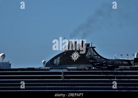 Marsiglia, Francia. 28 luglio 2023. La nave da crociera MSC Seashore arriva al porto francese mediterraneo di Marsiglia. Credito: SOPA Images Limited/Alamy Live News Foto Stock