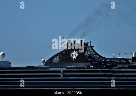 Marsiglia, Francia. 28 luglio 2023. La nave da crociera MSC Seashore arriva al porto francese mediterraneo di Marsiglia. (Foto di Gerard bottino/SOPA Images/Sipa USA) credito: SIPA USA/Alamy Live News Foto Stock