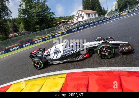 Stavelot, Belgio. 29 luglio 2023. Scuderia AlphaTauri il pilota giapponese Yuki Tsunoda è stato fotografato in azione durante le sparatorie in vista della gara di sprint del Gran Premio di Formula 1 del Belgio, a Spa-Francorchamps, sabato 29 luglio 2023. Il Gran Premio di Formula uno di Spa-Francorchamps si svolge questo fine settimana, dal 28 al 30 luglio. BELGA PHOTO JONAS ROOSENS Credit: Belga News Agency/Alamy Live News Foto Stock