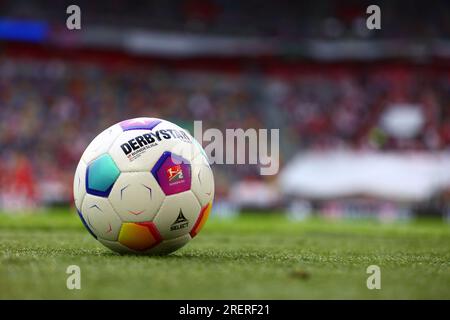 Düsseldorf, Germania, 29.07.2023. Fortuna Duesseldorf vs. Hertha BSC, calcio, 2. Bundesliga, 1. Matchday, stagione 2023/2024. LE NORMATIVE UFFICIALI DELLA BUNDESLIGA 2 MATCHBALL DFL VIETANO L'USO DI FOTOGRAFIE COME SEQUENZE DI IMMAGINI E/O QUASI-VIDEO. Credito: NewsNRW / Alamy Live News Foto Stock