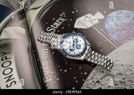 Omega Speedmaster Apollo 13 Silver Snoopy Award Foto Stock