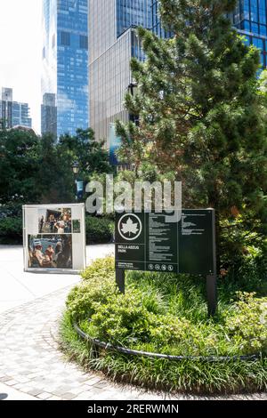 Il bella Abzug Park si trova a Hudson Yards, sul lato ovest di Manhattan, New York, USA, 2023 Foto Stock