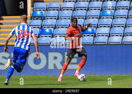 Sheffield, Regno Unito. 29 luglio 2023. Luton Town difensore Amari'i Bell (29) durante l'amichevole di pre-stagione dello Sheffield Wednesday FC vs Luton Town FC all'Hillsborough Stadium, Sheffield, Regno Unito il 29 luglio 2023 credito: Every Second Media/Alamy Live News Foto Stock