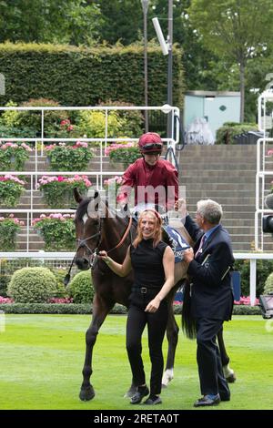 Ascot, Berkshire, Regno Unito. 29 luglio 2023. Horse Random Harvest guidato dal fantino Saffie Osborne vince la Longines Valiant Stakes. Proprietaria e allevatrice Lady Bamford. Formatore ed Walker, Upper Lambourn. Credito: Maureen McLean/Alamy Live News Foto Stock