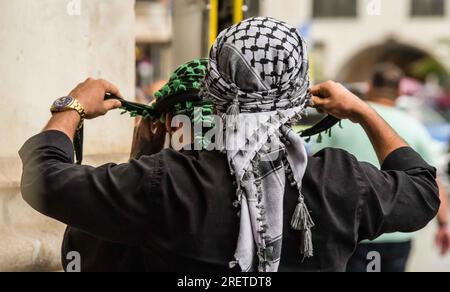 29 luglio 2023, Monaco, Baviera, Germania: L'Ahlul Bayt Kulturverein Muenchen e. V. organizzò un Ashura Trauermarsch (marcia funebre) per il terzo imam dell'Islam sciita Husayn al Abidin - si dice che fosse un nipote di Maometto la cui morte è una delle fonti di tensioni sciite-sunnite. L'Ahlul Bayt Kulturverein è visto come collegato o come braccio del regime iraniano ed è ufficialmente sotto l'Islamische Gemeinschaft der Schiitischen Gemeinden (IGS) che, in passato, è stato collegato alla controversa demo di Quds Tag. Le marce di Ashura sono meglio conosciute come gli eventi in Iran, Afghanistan, Foto Stock