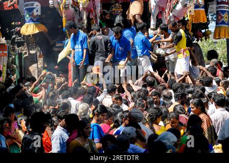 Festival dei carri del Tempio nel tempio Kapaleeswarar a Mylapore a Chennai, Tamil Nadu, India, Asia Foto Stock